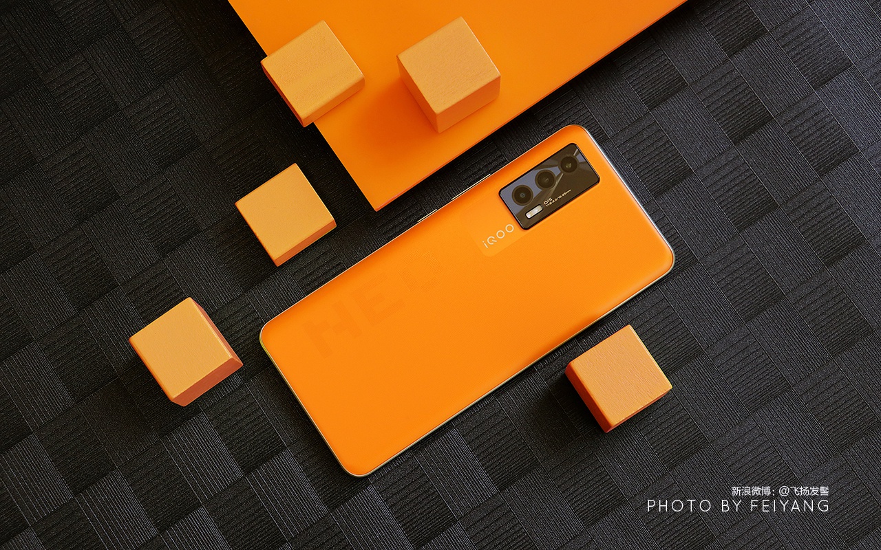 "新生代性能旗舰"iqoo neo5 「像素橙」图赏