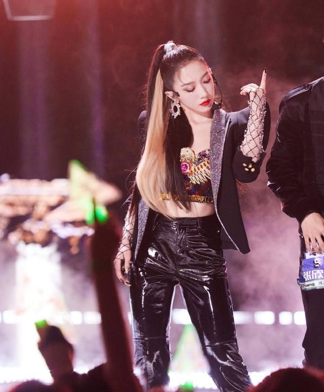 3位创4国外学员,力丸唱rap,赞多公主抱毛晓彤,米卡叮咚鞠婧祎休闲区蓝鸢梦想 - Www.slyday.coM