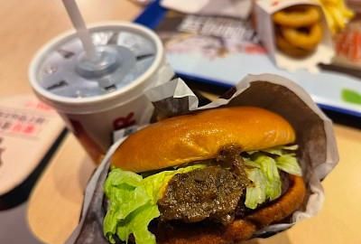 同是可乐,为什么肯德基里的比超市卖的好喝?工作人员道出实情休闲区蓝鸢梦想 - Www.slyday.coM