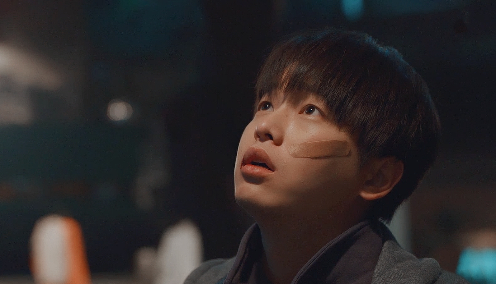 闷声发大财,代言多到数不清,彭昱畅为何总被资本青睐?