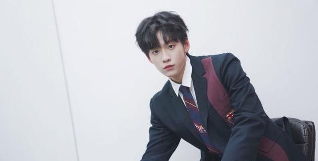 余景天方发表道歉声明,要求停止不合理的打投行为,人民网痛批!休闲区蓝鸢梦想 - Www.slyday.coM 余景天方发表道歉声明,要求停止不合理的打投行为,人民网痛批!休闲区蓝鸢梦想 - Www.slyday.coM