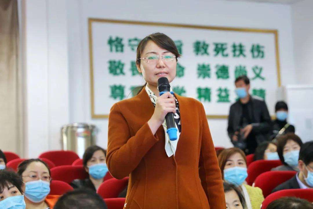 中国好医生三秦楷模路生梅在咸阳市第一人民医院做事迹宣讲