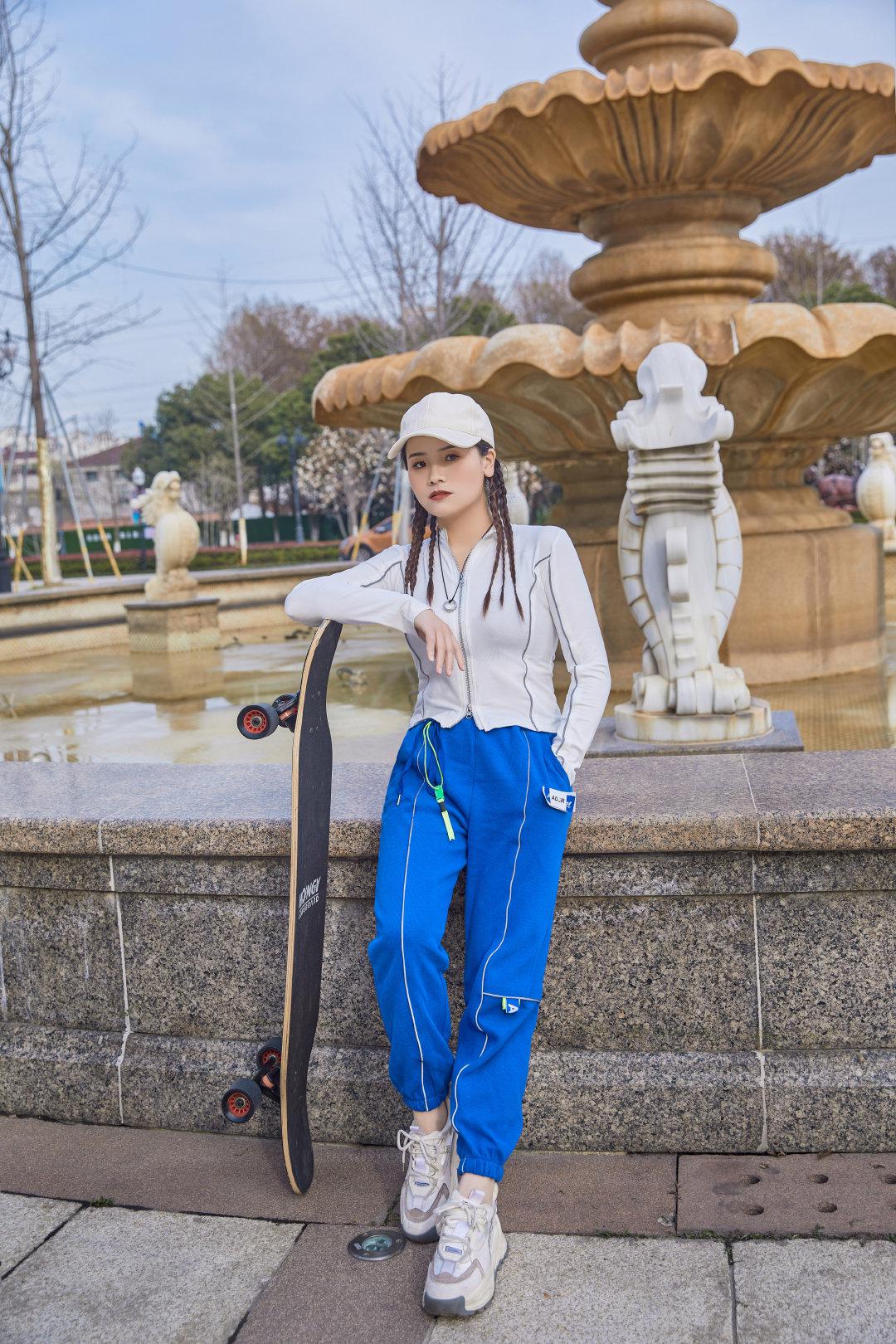 时尚运动风穿搭 今年时尚运动风真的是越来越火了