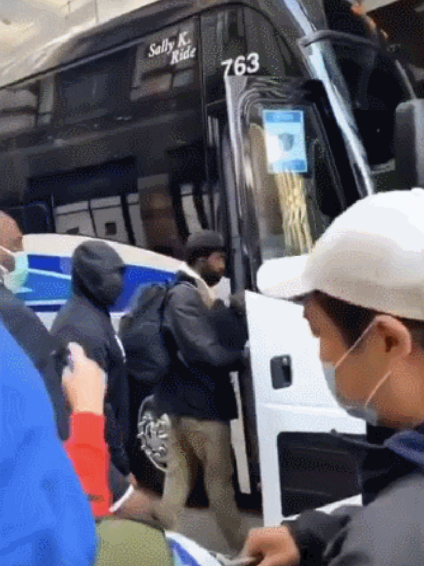 官方晒伤病报告!欧文因个人原因将缺席,球迷:可能又去做善事了休闲区蓝鸢梦想 - Www.slyday.coM 官方晒伤病报告!欧文因个人原因将缺席,球迷:可能又去做善事了休闲区蓝鸢梦想 - Www.slyday.coM