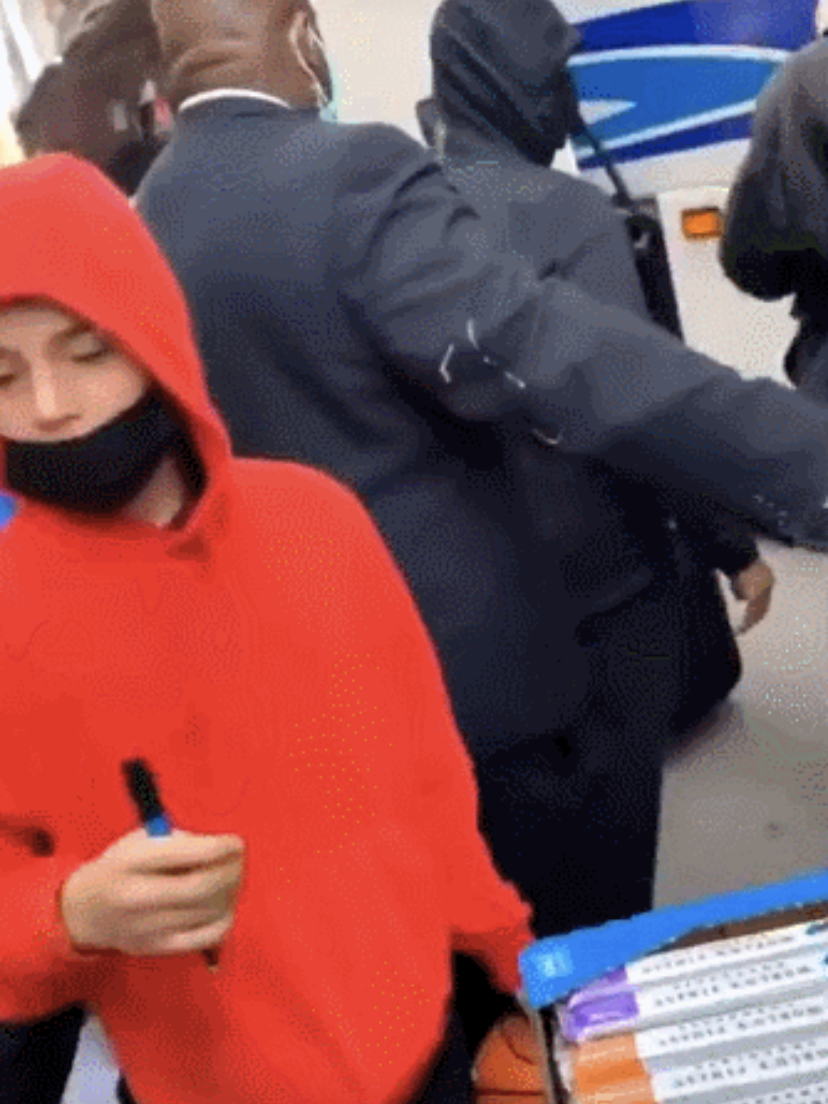 官方晒伤病报告!欧文因个人原因将缺席,球迷:可能又去做善事了休闲区蓝鸢梦想 - Www.slyday.coM 官方晒伤病报告!欧文因个人原因将缺席,球迷:可能又去做善事了休闲区蓝鸢梦想 - Www.slyday.coM