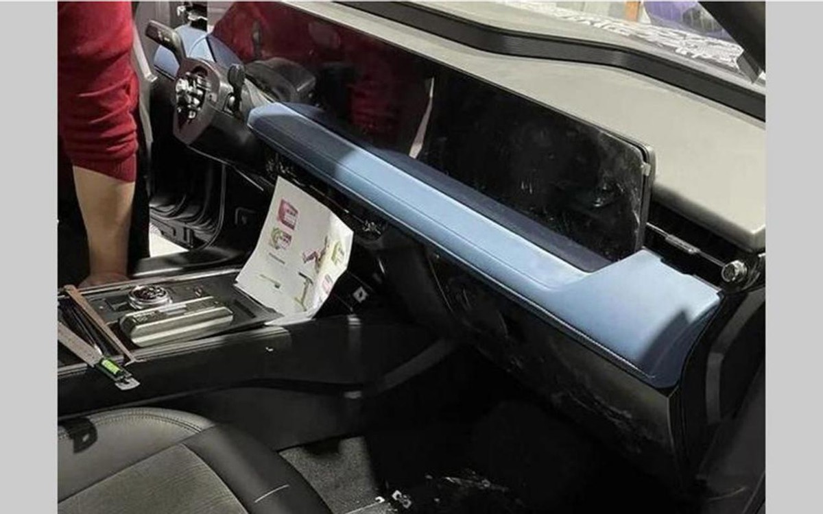 图为蒙迪欧跨界版内饰