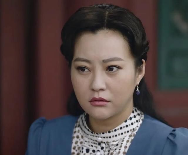 42岁郝蕾演少女中年发福不符合人物形象远不如配角亮眼