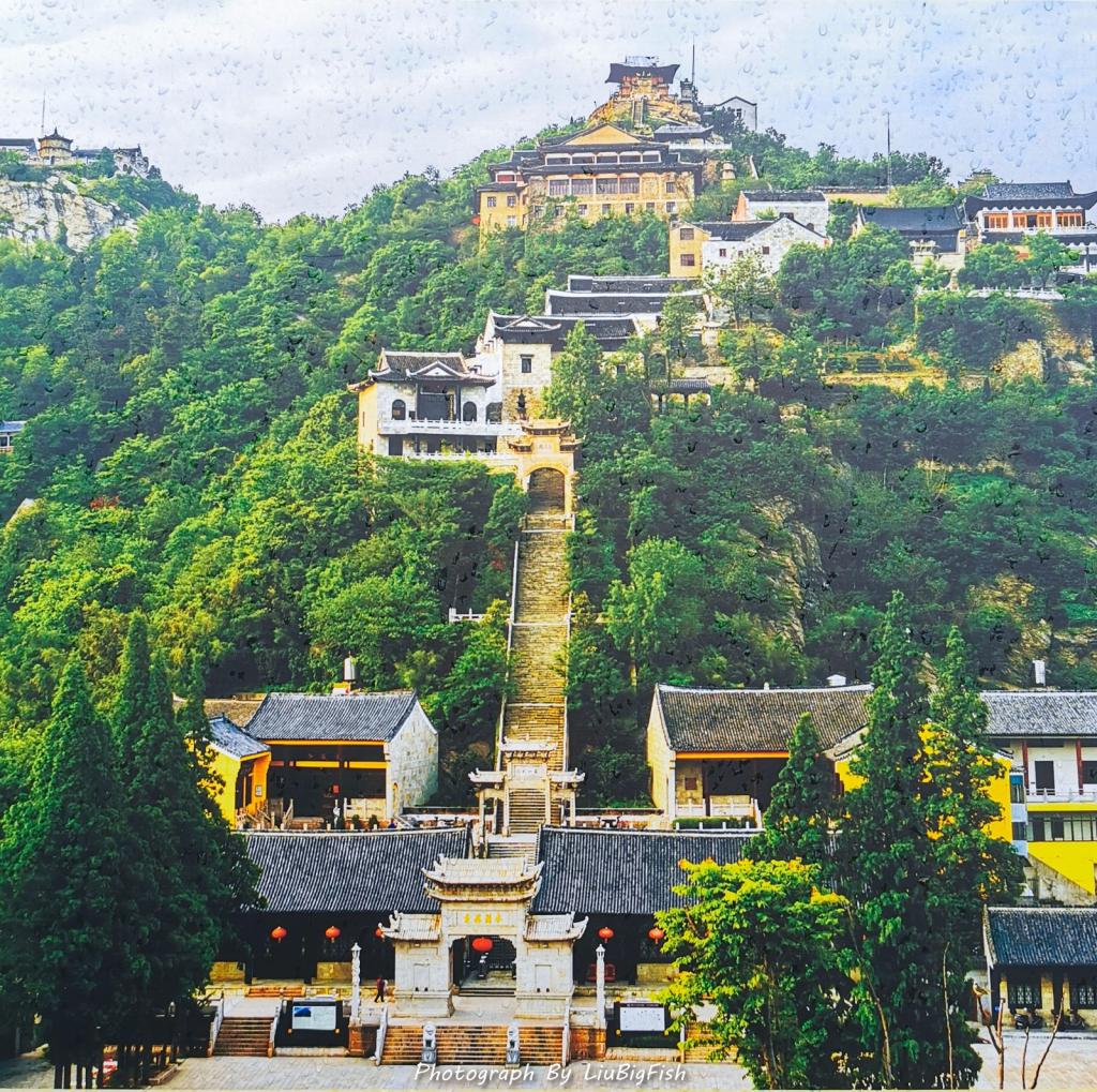 既是花木兰的道场又是革命根据地武汉木兰山云雾见仙境