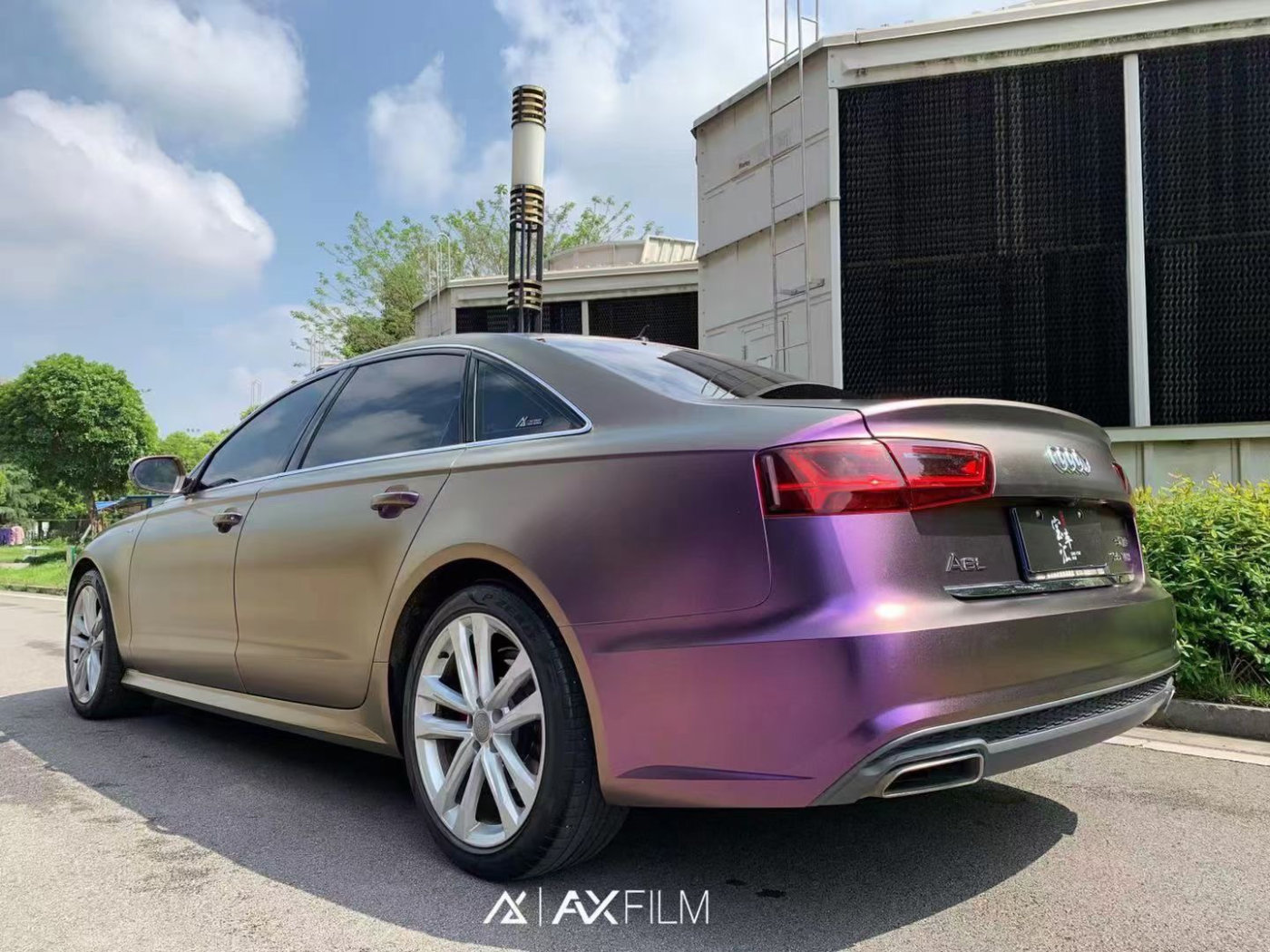 奥迪a6改色钻石酱紫换色养眼十足