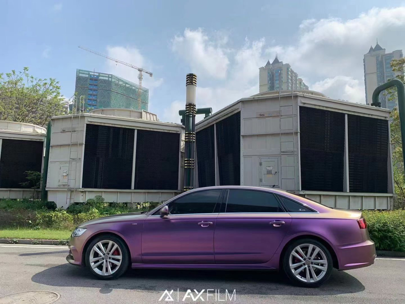 奥迪a6改色钻石酱紫换色养眼十足