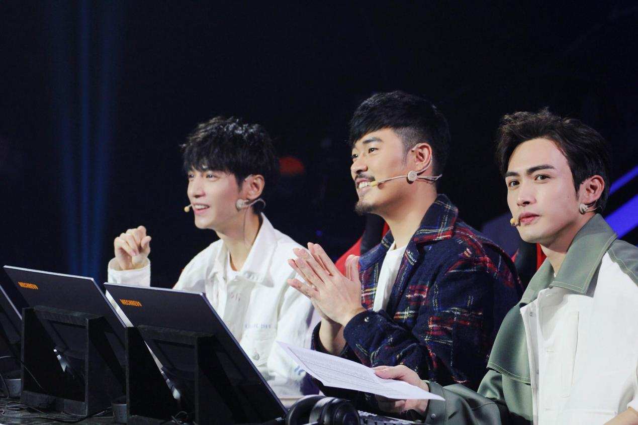 游戏玩家叫板sky易小星回归游戏界亲手打造游戏男团