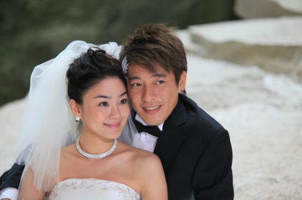 这对明星夫妻为年轻25年不吃肉不生娃,如今年过半百