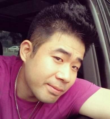 原来吴永恩的父亲叫做吴震中,是个美籍华人,20年前也是中美合资南京