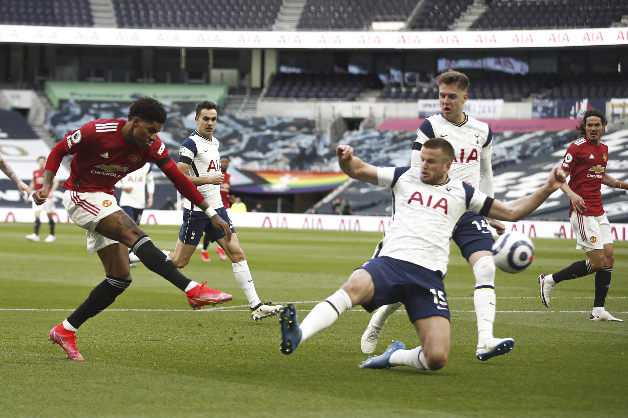 足球英超联赛曼联胜热刺