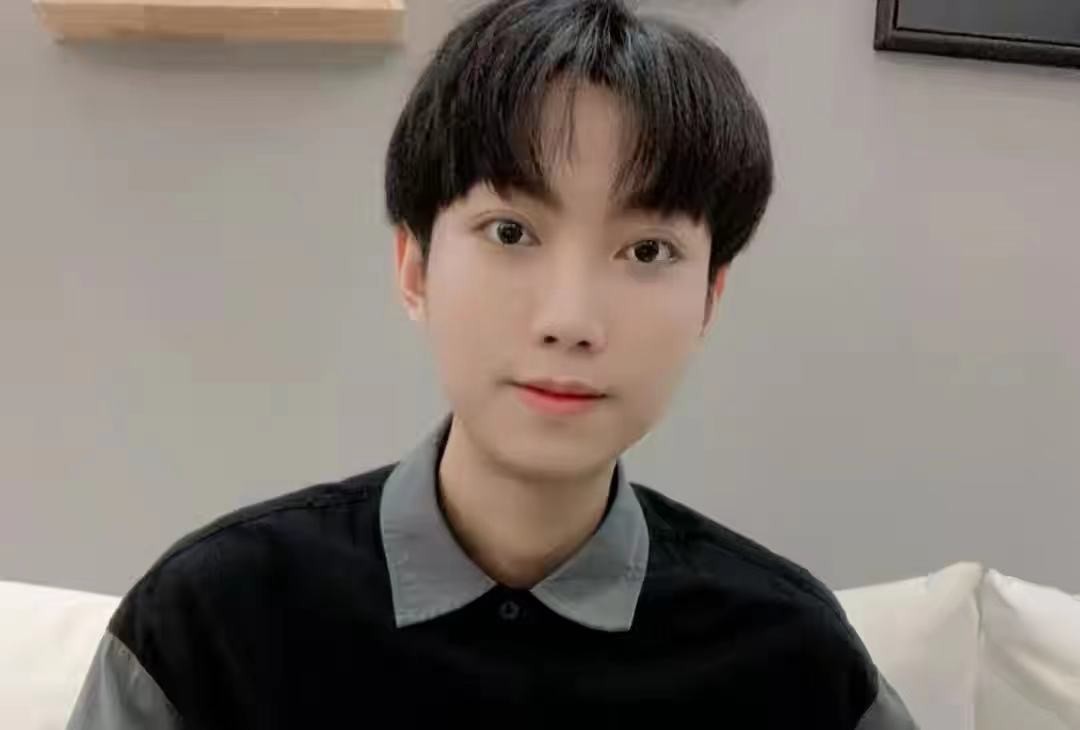 虎牙|战队|柱子