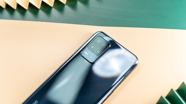 大电池大容量与不错的拍照realme真我v13体验