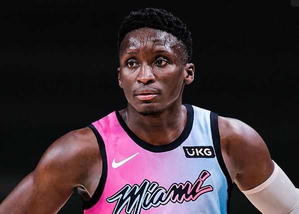 来了天才榜眼半月板撕裂探花三球恋情曝光状元华子坐收渔利