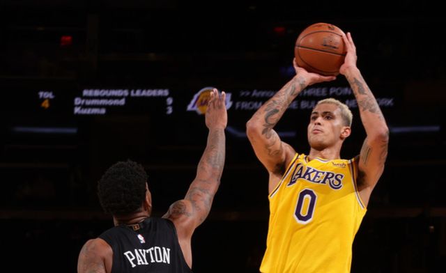 1.5个胜场!大莫17+4庄神划水,谁注意尼克斯篮板,湖人真没办法休闲区蓝鸢梦想 - Www.slyday.coM