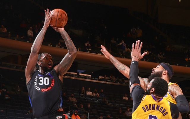 1.5个胜场!大莫17+4庄神划水,谁注意尼克斯篮板,湖人真没办法休闲区蓝鸢梦想 - Www.slyday.coM