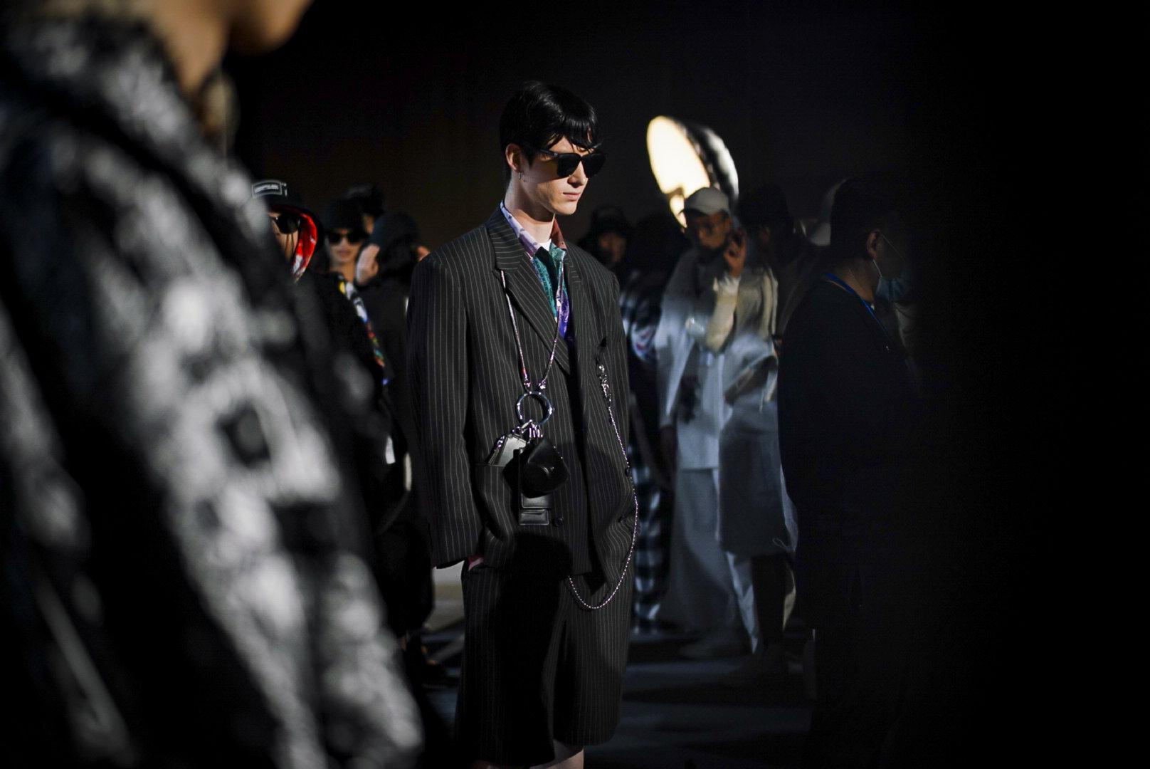 多元艺术潮牌马克华菲