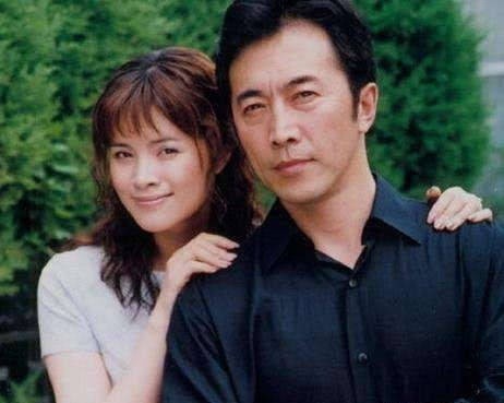 老戏骨郑晓宁近照曝光曾被造谣婚内出轨现59岁惹王丽云大赞帅