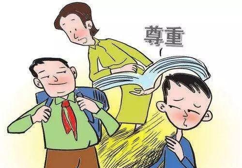 男孩因没给老人让座就被丢书包,老人做法引争议:为老不尊休闲区蓝鸢梦想 - Www.slyday.coM 男孩因没给老人让座就被丢书包,老人做法引争议:为老不尊休闲区蓝鸢梦想 - Www.slyday.coM