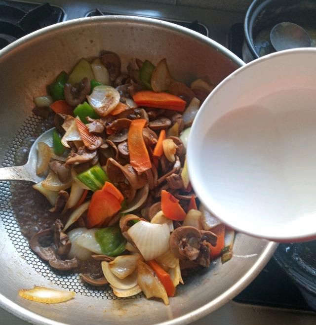 腰膝酸软的老人要多吃这种食物,改善腰膝不适,增加身体抵抗力休闲区蓝鸢梦想 - Www.slyday.coM 腰膝酸软的老人要多吃这种食物,改善腰膝不适,增加身体抵抗力休闲区蓝鸢梦想 - Www.slyday.coM