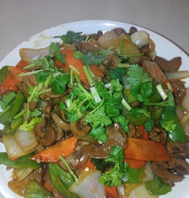 腰膝酸软的老人要多吃这种食物,改善腰膝不适,增加身体抵抗力休闲区蓝鸢梦想 - Www.slyday.coM 腰膝酸软的老人要多吃这种食物,改善腰膝不适,增加身体抵抗力休闲区蓝鸢梦想 - Www.slyday.coM