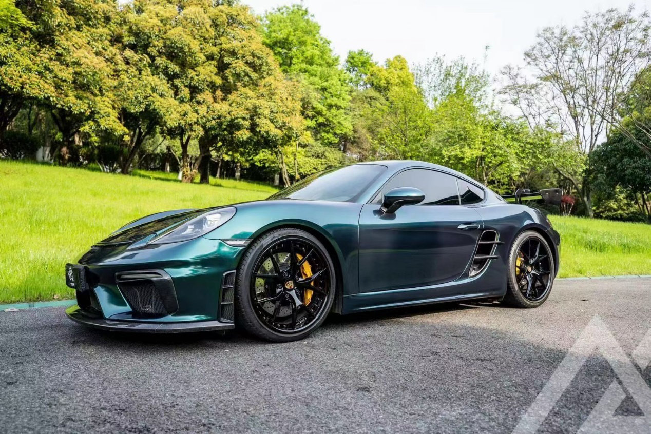 保时捷718改色皇家绿 尽显华丽锋范