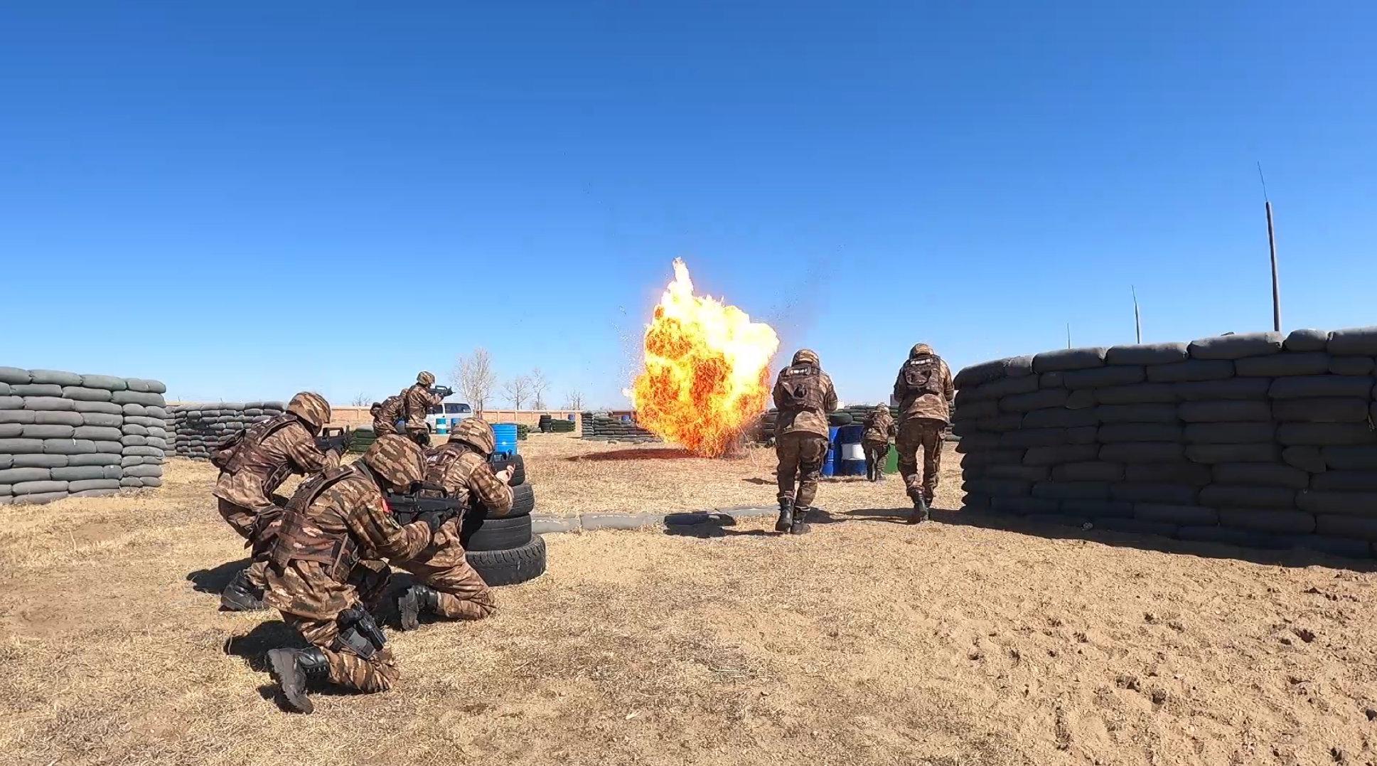 特战队员师生实战对抗