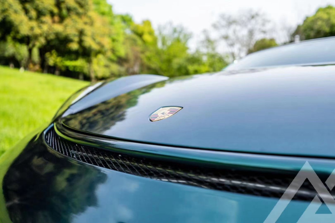 保时捷718改色皇家绿 尽显华丽锋范