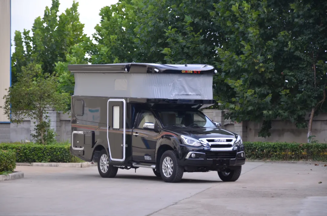 齐星dmax单排越野房车保温升顶结构通过性强动力充沛多布局