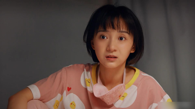 正文        看名字,很多网友以为李鹤男是一位男演员,但她其实是一位