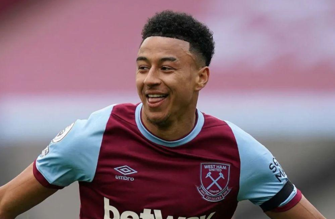 近日,西汉姆在官推发布了信息:"说出一个目前英超联赛比林加德更火的