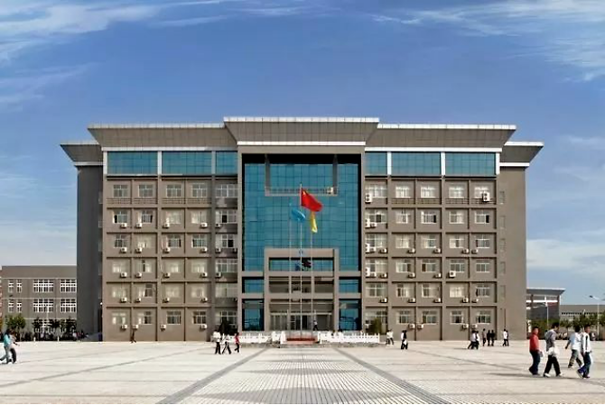 郑州商业技师学院高技能人才公共实训基地综合楼项目专项债券