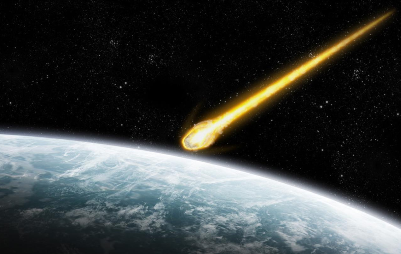 美国夜空突然出现大火球发出一道亮光瞬间照亮大地是什么