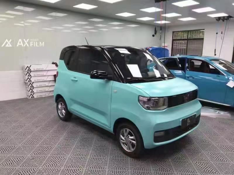 宏光mini ev改色蒂芙尼蓝 轻奢派来一款-新浪汽车