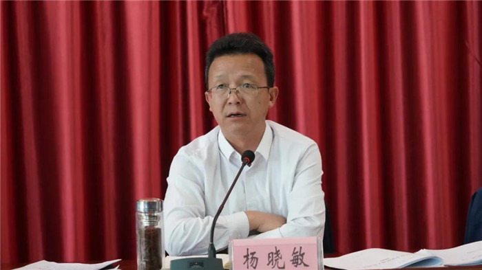 县委书记杨晓敏要求,一是再加强永胜县禁毒委领导指挥职能职责.