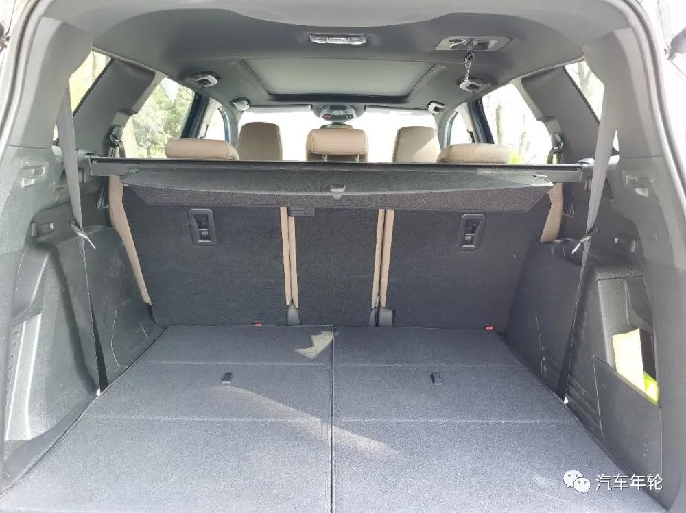 试驾全新标致5008:魔幻空间重塑法系标杆-新浪汽车