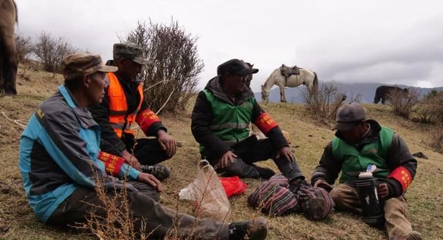 慈坝乡组织委员王江华向记者介绍道:为了消除慈坝乡森林草原防灭火的
