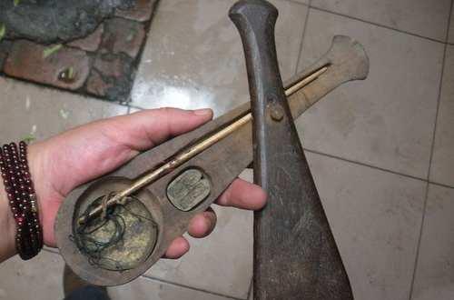 老人将一木头低价卖给了男子,男子回家打开一看乐开了花休闲区蓝鸢梦想 - Www.slyday.coM 老人将一木头低价卖给了男子,男子回家打开一看乐开了花休闲区蓝鸢梦想 - Www.slyday.coM