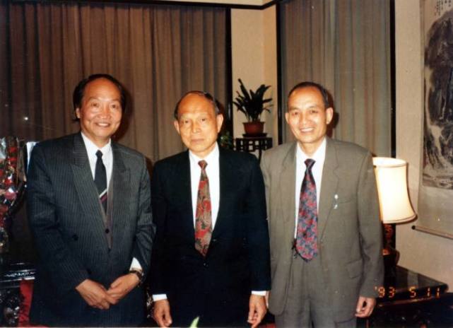 丈夫因病去世,俩大儿子也意外去世,她却把小儿子培养成千亿富豪休闲区蓝鸢梦想 - Www.slyday.coM 丈夫因病去世,俩大儿子也意外去世,她却把小儿子培养成千亿富豪休闲区蓝鸢梦想 - Www.slyday.coM