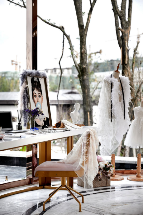 女服装设计师的浪漫家相离又相合的精致工作室