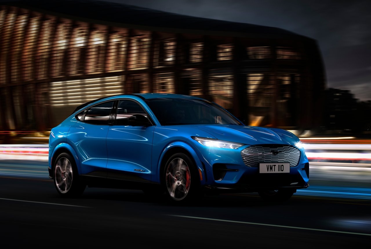 mustang mach-e上市,带电的野马是否踩到了model y的七寸?