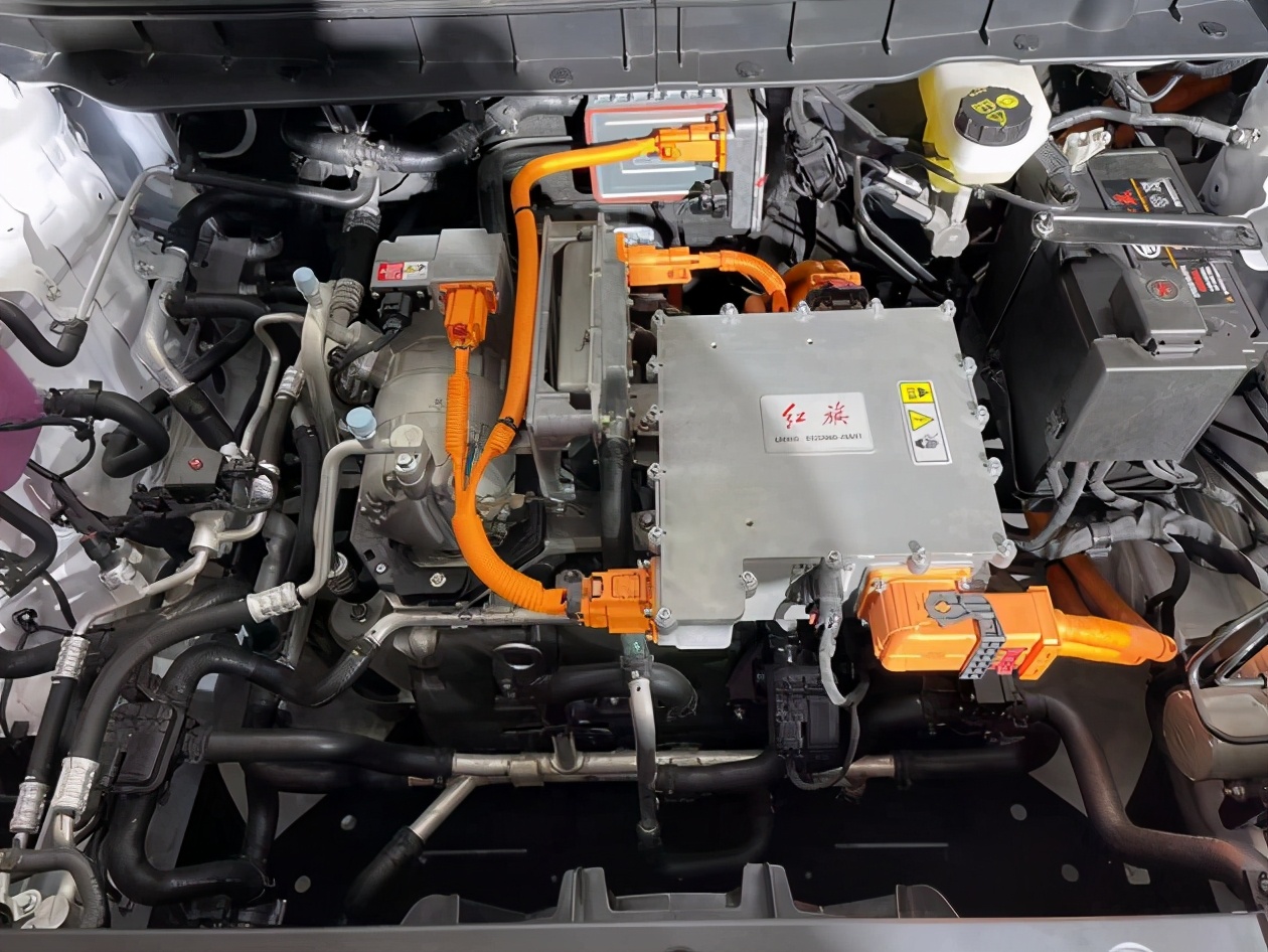 厉害了比亚迪刀片电池全面外供红旗eqm5抢先体验