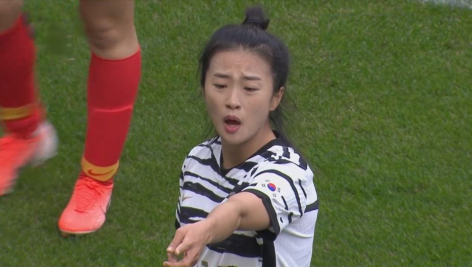 没完了?韩国教练吐槽中国女足:以前也常拖延时间,倒下绝不起来