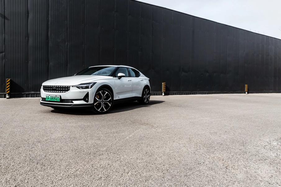 每次开着polestar 2回家,我至少会delay 15分钟进门