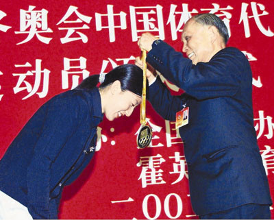 丈夫因病去世,俩大儿子也意外去世,她却把小儿子培养成千亿富豪休闲区蓝鸢梦想 - Www.slyday.coM 丈夫因病去世,俩大儿子也意外去世,她却把小儿子培养成千亿富豪休闲区蓝鸢梦想 - Www.slyday.coM