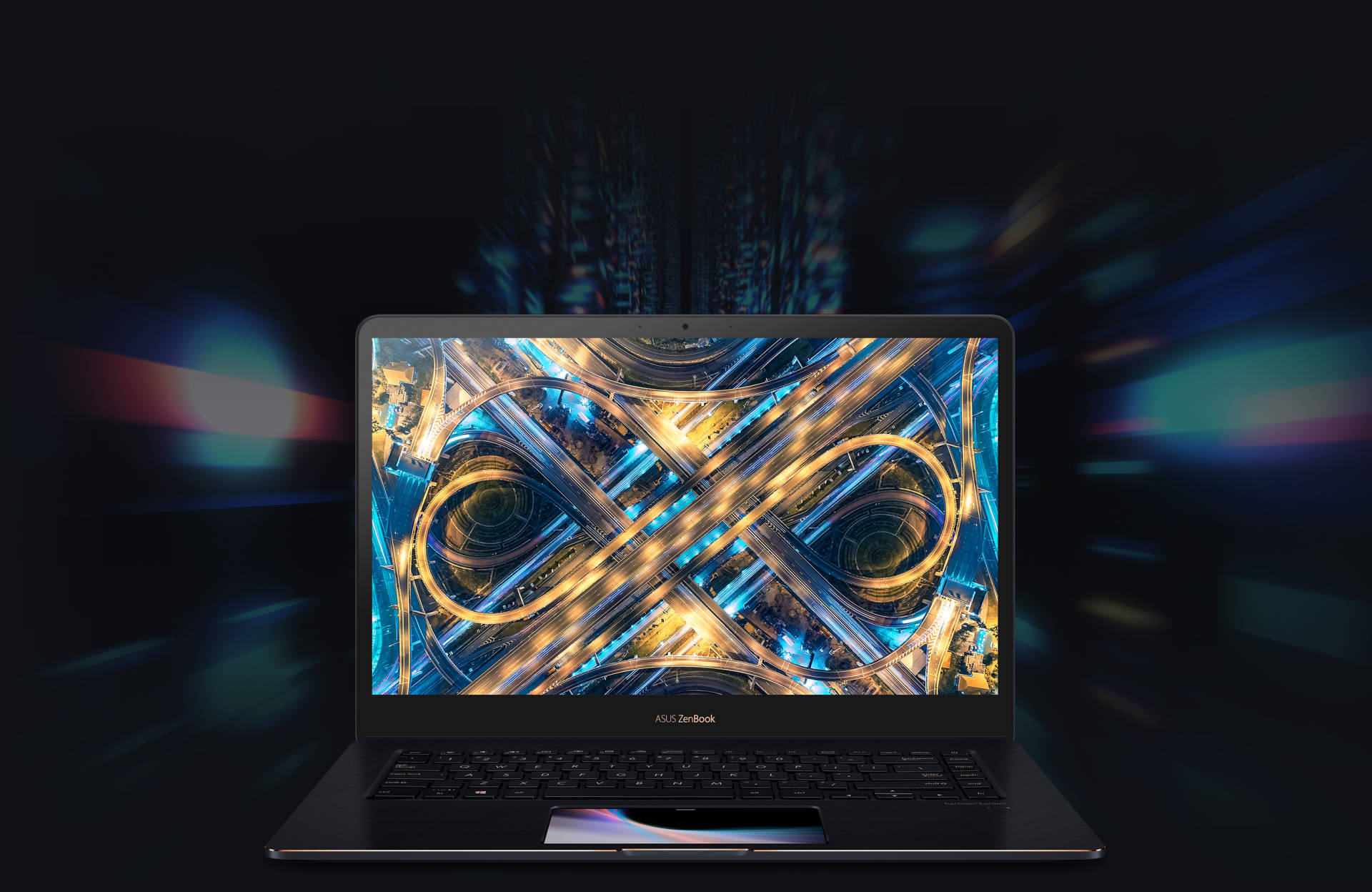 华硕zenbook pro 15是这些4k分辨率笔记本电脑中唯一带有2块屏幕的,它