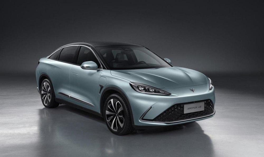 据悉,华为hi智能汽车解决方案的ai算力,毫米波成像雷达点云密度,激光